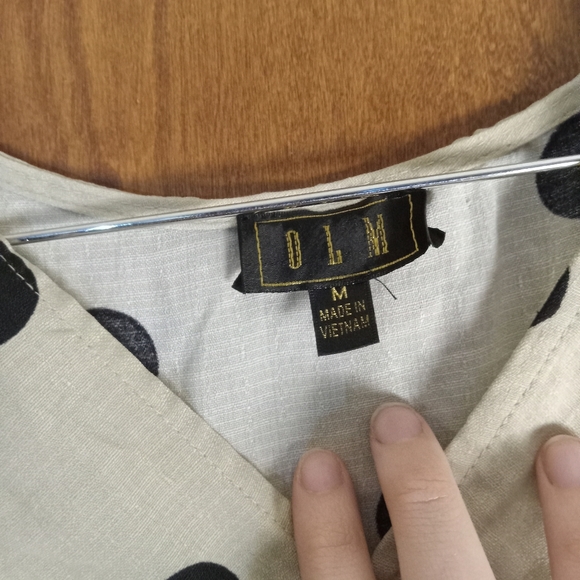 Polkadot Blouse - Picture 3 of 3